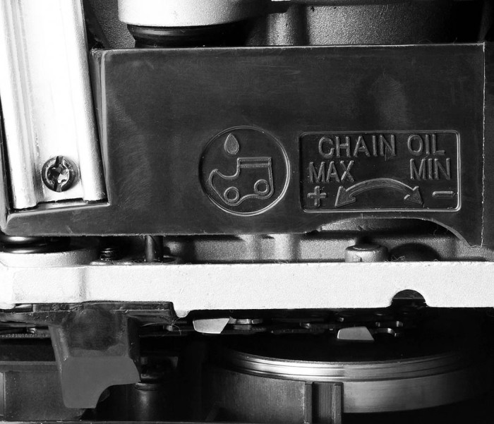 ЗУБР 2.4 кВт/3.3 л.с, 450 мм, пила цепная бензиновая ПБЦ-560 45ДП Профессионал