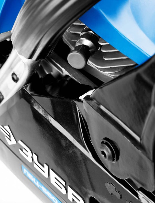 ЗУБР 2.4 кВт/3.3 л.с, 450 мм, пила цепная бензиновая ПБЦ-560 45ДП Профессионал