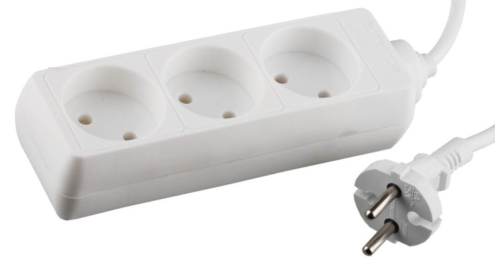 СВЕТОЗАР 1500 Вт, 2 м, 3 гнезда, евророзетка, удлинитель электрический SV-55031-2