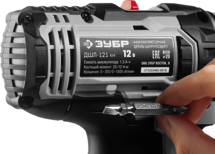 ЗУБР Li-Ion, 12 В, кейс, 2 АКБ, дрель-шуруповерт ДШЛ-121 КН Стандарт
