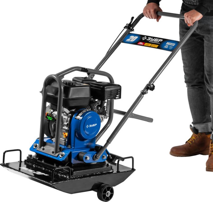 ЗУБР 20 кН, 6,5 л.с., 4800 Вт, плита бензиновая вибрационная ЗВПБ-20 Г