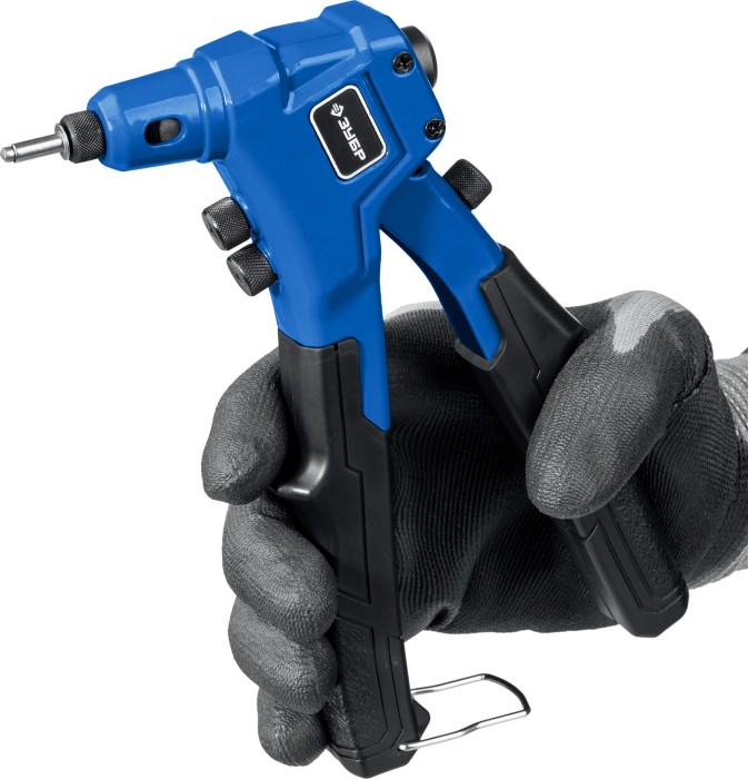 ЗУБР литой корпус, компактный заклепочник П-300 311933 Профессионал