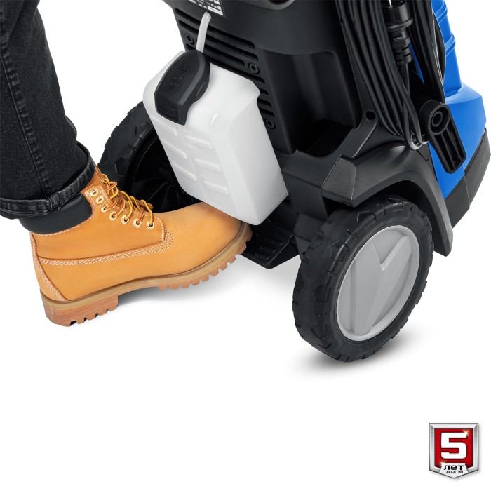 ЗУБР 3300 Вт, 240 Атм, мойка высокого давления АВД-П240 Профессионал