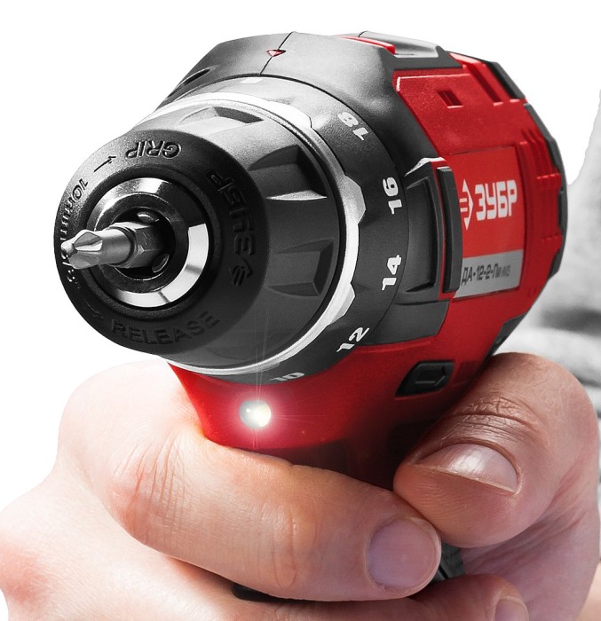 ЗУБР Li-Ion, 12 В, дрель-шуруповерт "СУПЕРКОМПАКТ М3", ДА-12-2-Ли КМ3 Мастер