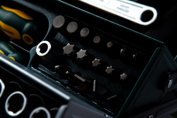 KRAFTOOL 131 шт., набор слесарно-монтажного инструмента INDUSTRY 27978-H131