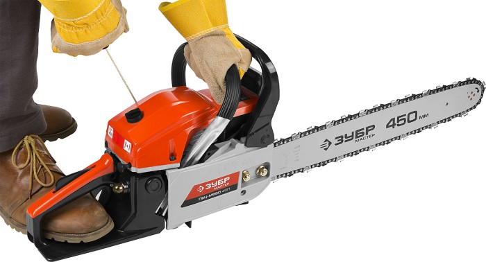 ЗУБР 2.1 кВт/2.86 л.с, 450 мм, пила цепная бензиновая ПБЦ-М560 45П Мастер